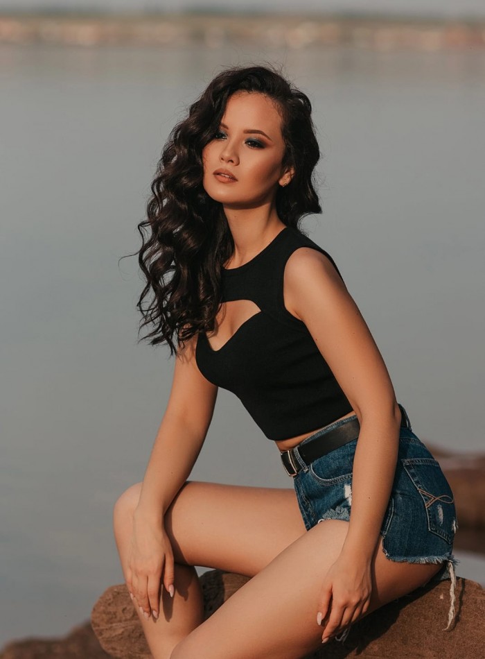 Проститутка Ева -  20 лет, метро Тульская, тел +79363152334