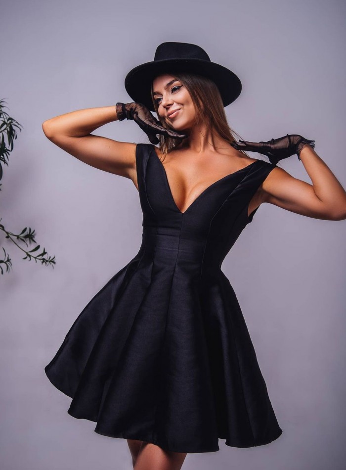 Проститутка Юля -  22 лет, метро Маяковская, тел +79366101566