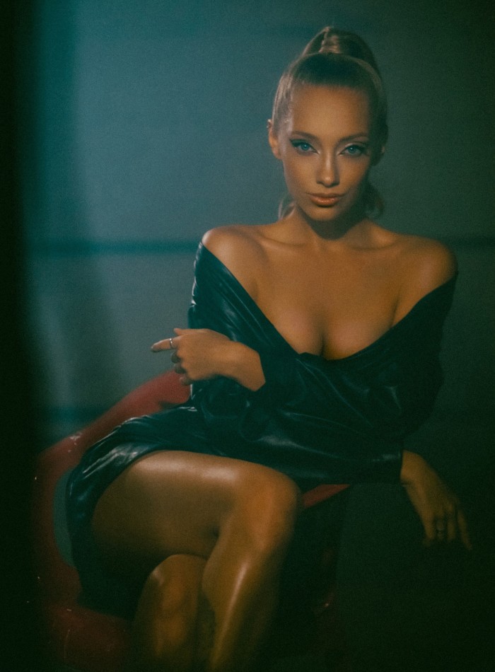 Проститутка Оля -  23 лет, метро Тургеневская, тел +79289915401