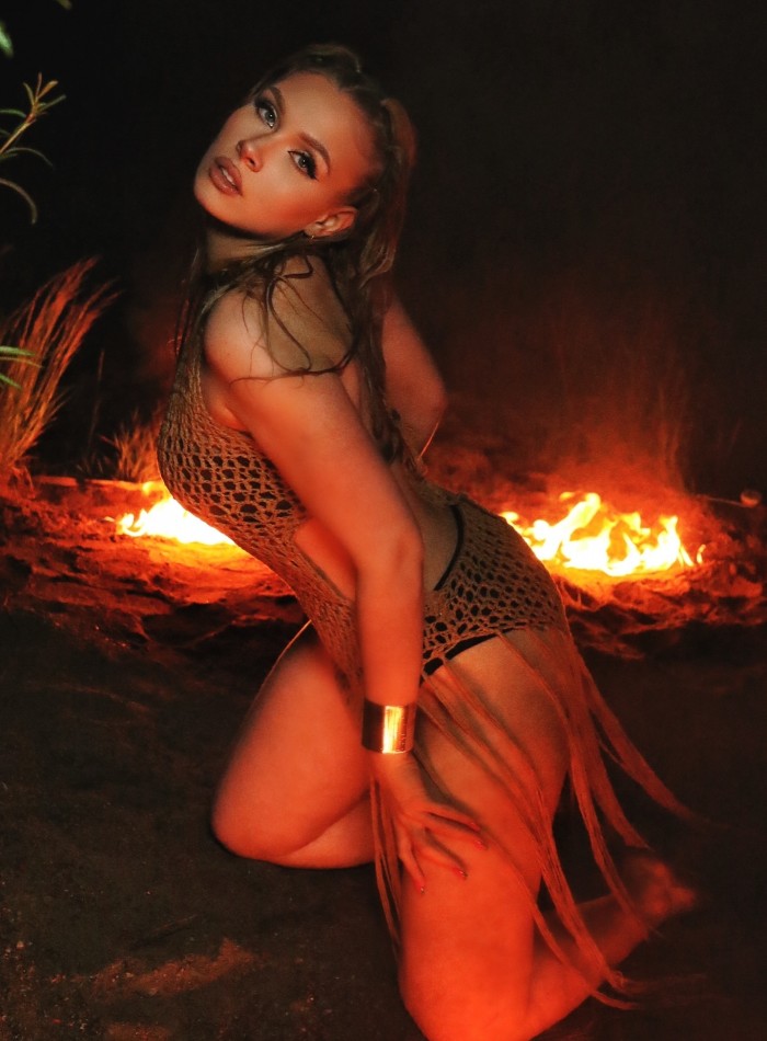 Проститутка Арина - 21 лет, метро Чистые пруды, тел +79642224915