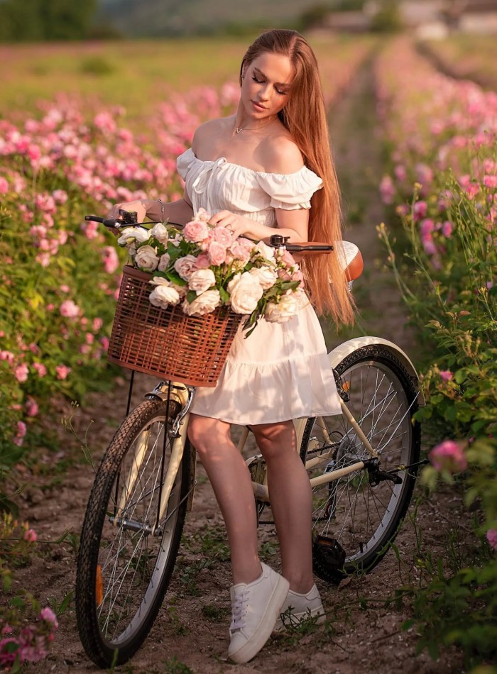 Проститутка Лидия -  22 лет, метро Трубная, тел +79206256660